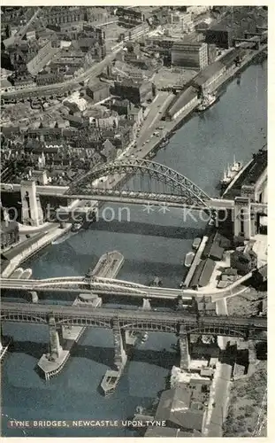 AK / Ansichtskarte Newcastle_upon_Tyne Tyne Bridges aerial view 