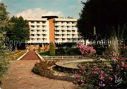 AK / Ansichtskarte Dax_Landes Les Jardins fleuris au fond lHotel Miradour Dax_Landes