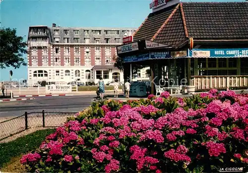 AK / Ansichtskarte Blonville sur Mer Le rond point et le Grand Hotel Blonville sur Mer