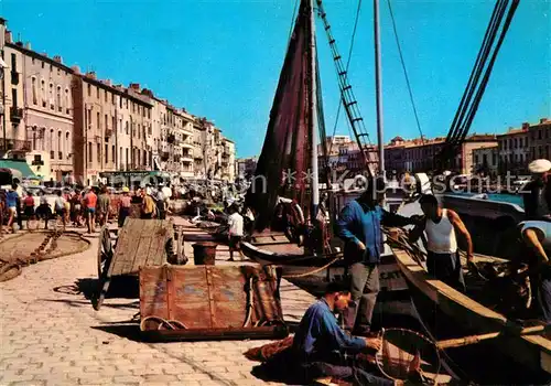 AK / Ansichtskarte Sete_Cette Bateaux de Peche a quai 
