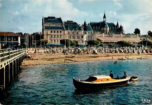 AK / Ansichtskarte Arcachon_Gironde La Plage du Casino Arcachon Gironde