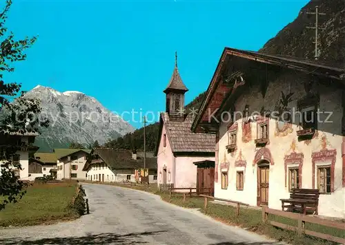 AK / Ansichtskarte Leutasch Gasse Kapelle Blick gegen Hohe Munde Mieminger Kette Leutasch