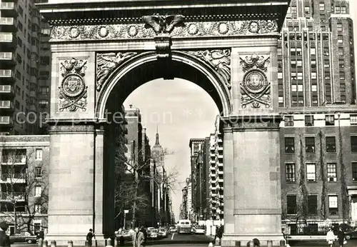 AK / Ansichtskarte New_York_City Fifth Avenue Arch of Triumph in Washington Square New_York_City