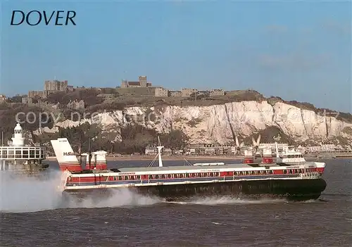 AK / Ansichtskarte Dover_Kent Hovercraft passing Dover Castle Dover_Kent