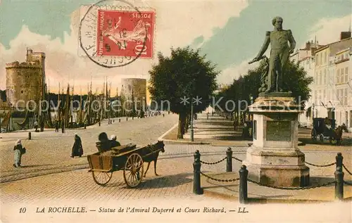 AK / Ansichtskarte La_Rochelle_Charente Maritime Statue de l Amiral Cours Richard La_Rochelle
