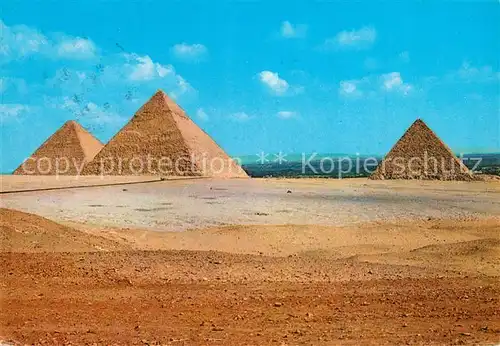 AK / Ansichtskarte Giza Pyramids Giza