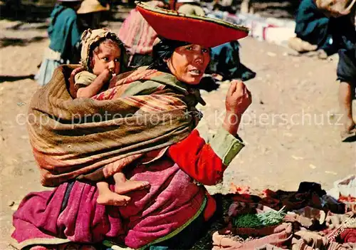 AK / Ansichtskarte Pisac_Peru Vedendora de mercado indigena Pisac_Peru