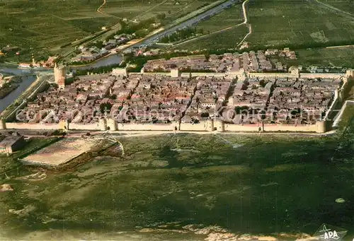 AK / Ansichtskarte Aigues Mortes_Gard Vue aerienne Aigues Mortes Gard