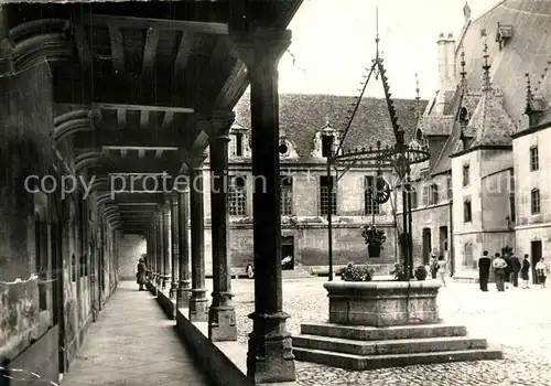 AK / Ansichtskarte Beaune_Cote_d_Or_Burgund Cour de l Hotel Dieu Puits Beaune_Cote_d_Or_Burgund