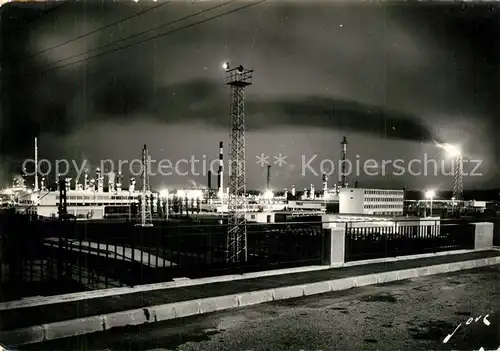 AK / Ansichtskarte Lacq Vue de nuit sur les usines Lacq