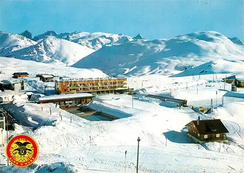 AK / Ansichtskarte Alpe_d_Huez_Isere Station de Sports d hiver Piscine Patinoire Signal d Huez Pic de la Meije Alpes Francaises Alpe_d_Huez_Isere