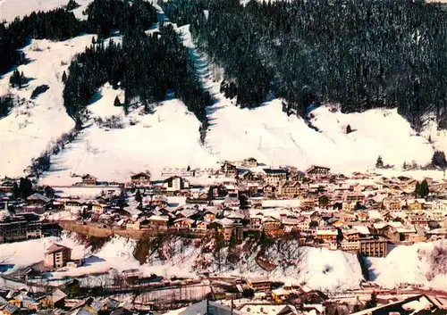 AK / Ansichtskarte Morzine Vue generale du village en hiver Morzine