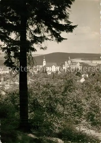 AK / Ansichtskarte Schwarzenberg_Erzgebirge Ansicht vom Waldrand aus Blick zum Schloss Schwarzenberg Erzgebirge