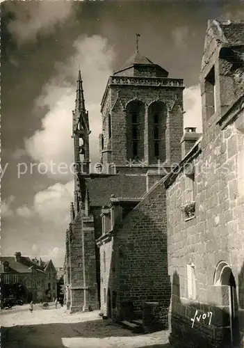 AK / Ansichtskarte Locronan Clocher de la chapelle du Penity et tour carree de l eglise Locronan