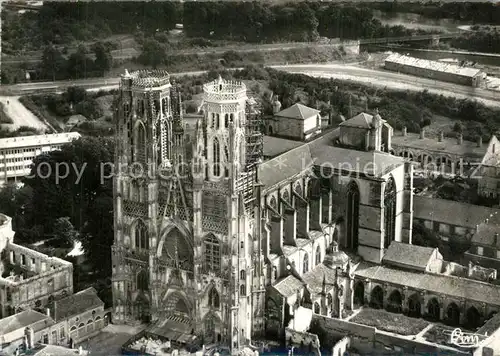 AK / Ansichtskarte Toul_Meurthe et Moselle_Lothringen La Cathedrale Vue aerienne Toul_Meurthe et Moselle