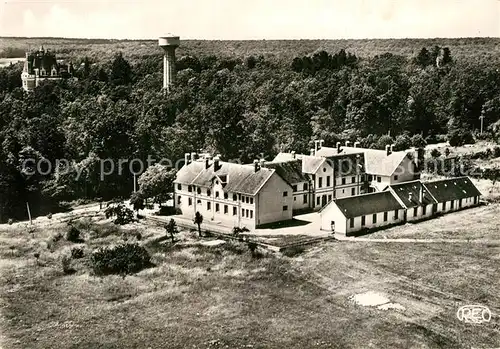 AK / Ansichtskarte Vouzeron Maison de repos et convalescence Ambroise Croizal Groupe Scolaire Vouzeron