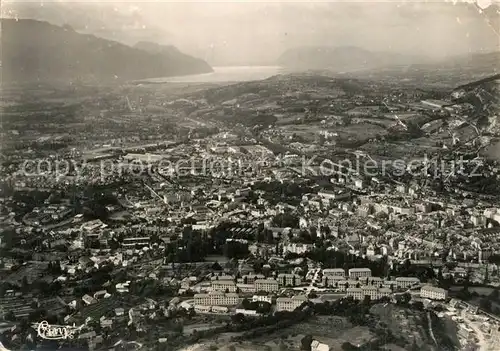 AK / Ansichtskarte Chambery_Savoie Vue aerienne Au fond de Lac du Bourget Chambery Savoie