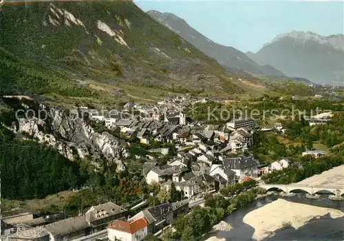 AK / Ansichtskarte Montmelian Vue generale aerienne Au fond l Arclusaz Montmelian