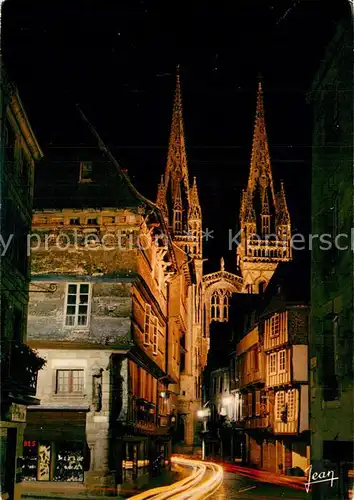 AK / Ansichtskarte Quimper Vue de nuit de la rue Kereon et des fleches de la cathedrale Saint Corentin Quimper