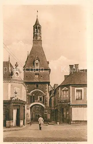 AK / Ansichtskarte Saint Fargeau_Yonne Le Beffroi Glockenturm Saint Fargeau Yonne