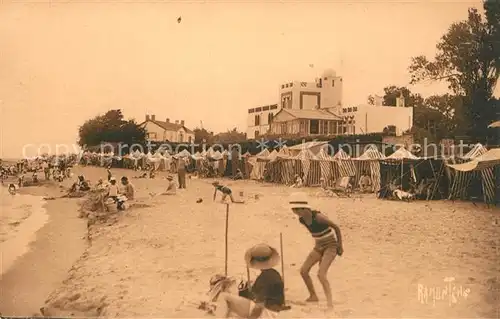 AK / Ansichtskarte La_Tranche sur Mer A la plage La_Tranche sur Mer