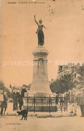 AK / Ansichtskarte Cosne Cours sur Loire Statue de la Republique Monument Cosne Cours sur Loire