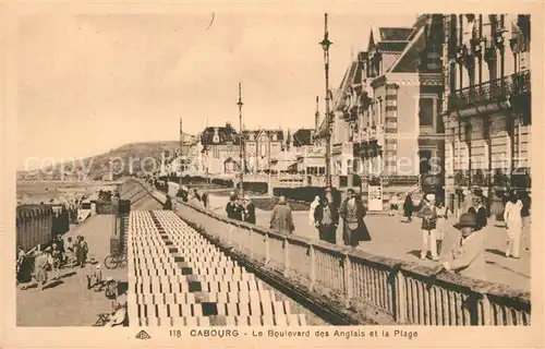 AK / Ansichtskarte Cabourg Boulevard des Anglais et la plage Cabourg