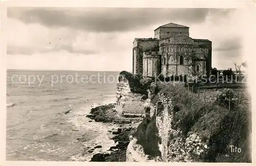 AK / Ansichtskarte Talmont sur Gironde Basilique du XIIe siecle Talmont sur Gironde