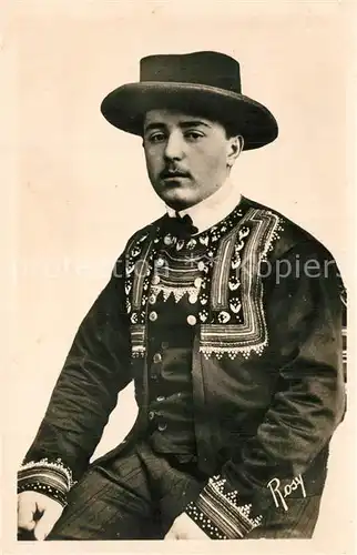 AK / Ansichtskarte Bretagne_Region Jeune Breton du Finistere Bretagne Region