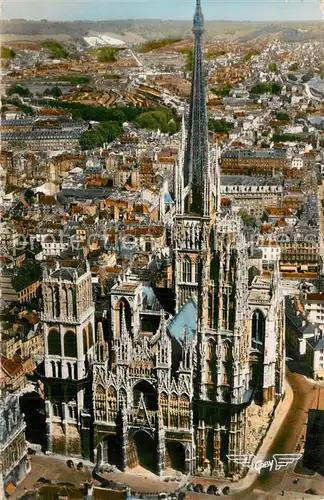 AK / Ansichtskarte Rouen Cathedrale et sa Fleche renommee vue aerienne Rouen