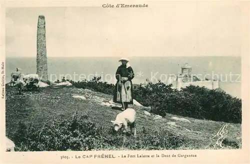 AK / Ansichtskarte Cap_Frehel_Cotes_d_Armor_Bretagne Le Fort Lalatte et la Dent de Gargantua Cap_Frehel