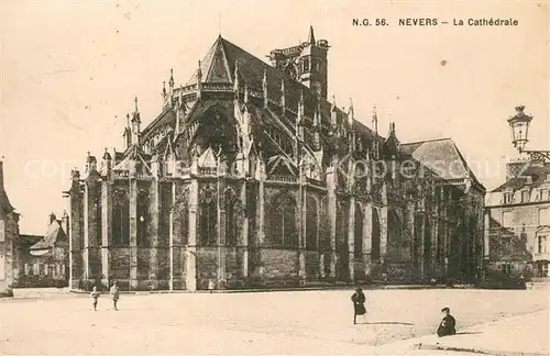 AK / Ansichtskarte Nevers_Nievre Le Cathedrale Nevers Nievre