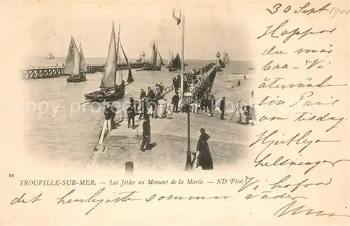 AK / Ansichtskarte Trouville sur Mer Les Jetees au Moment de la Maree Trouville sur Mer