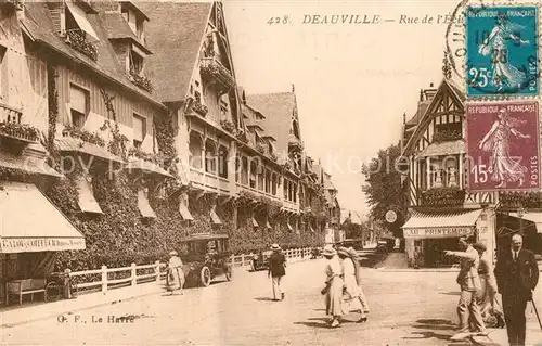AK / Ansichtskarte Deauville Rue de l Echt Deauville