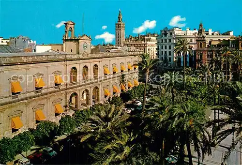 AK / Ansichtskarte Sevilla_Andalucia Plaza Mayor y vista parcial Sevilla_Andalucia