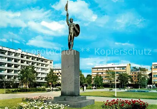 AK / Ansichtskarte Oulu Freiheitssaeule im Mannerheim Park Oulu