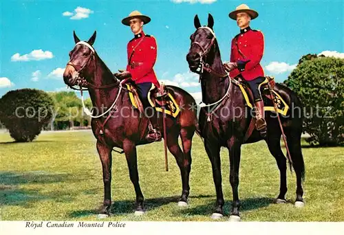 AK / Ansichtskarte Polizei Royal Canadian Mounted Police Montreal  