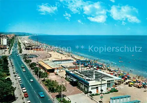AK / Ansichtskarte Pescara Fliegeraufnahme mit Strand Pescara