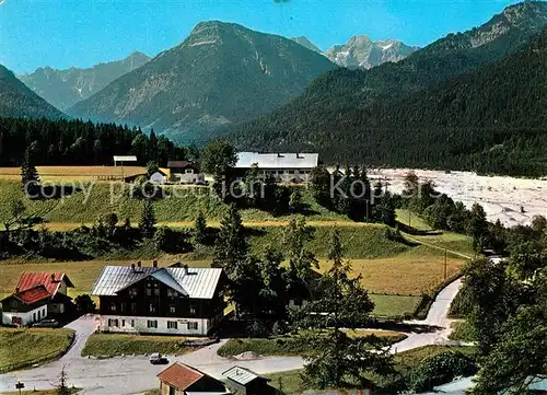 Vorderriss mit Karwendel und Elternhaus des Heimatdichters Ludwig Thoma Vorderriss