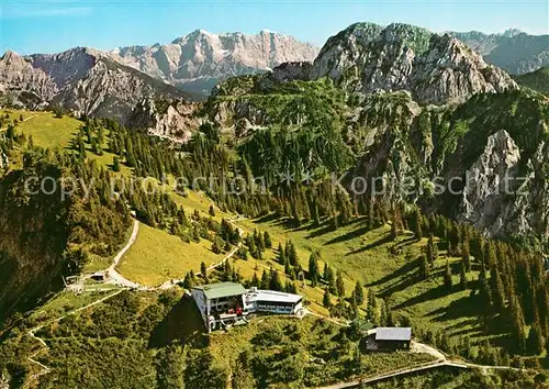 Schwangau Tegelbergbahn Bergstation mit Zugspitze und Straussberg Fliegeraufnahme Schwangau
