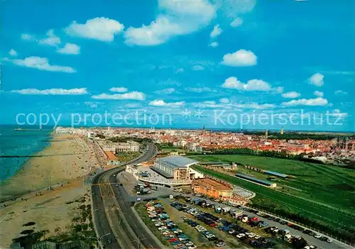 AK / Ansichtskarte Ostende_Oostende Fliegeraufnahme mit Strand 