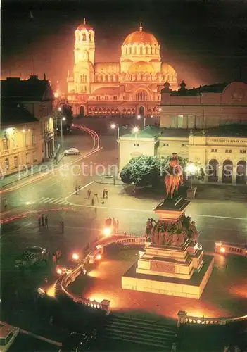 AK / Ansichtskarte Sofia_Sophia Platz Narodno Sobranie und Denkmal der Befreier bei Nacht Sofia Sophia