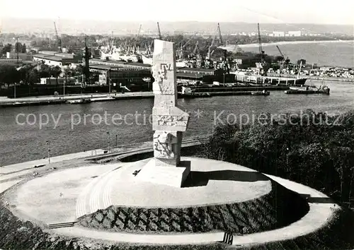 AK / Ansichtskarte Gdansk Pomnik Bohaterow Westerplatte Denkmal Hafen Gdansk