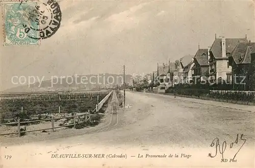 AK / Ansichtskarte Deauville sur Mer La Promenade de la Plage Deauville sur Mer