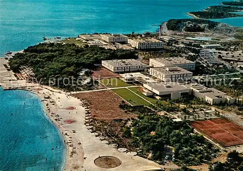 AK / Ansichtskarte Sibenik Hotel Solaris Ferienanlage Tennisplaetze Fliegeraufnahme Sibenik