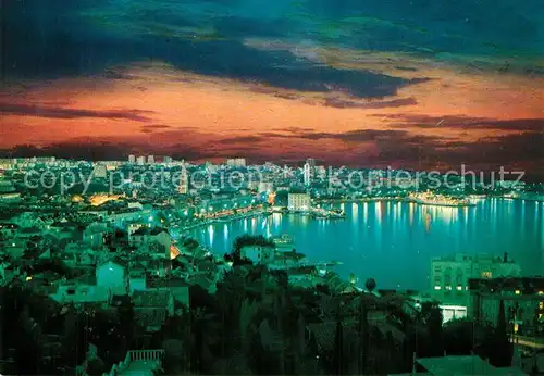 AK / Ansichtskarte Split_Spalato Panorama Hafen Nachtaufnahme Split_Spalato