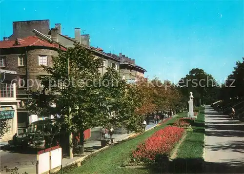 AK / Ansichtskarte Schumen Stadtansicht Statue Promenade Schumen