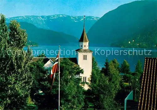 AK / Ansichtskarte Ulvik Motiv mit Kirche Fjord Berge Ulvik