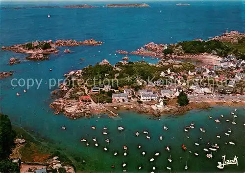 AK / Ansichtskarte Ploumanach Le port le chateau de Costaeres et larchipel des Sept Iles Ploumanach