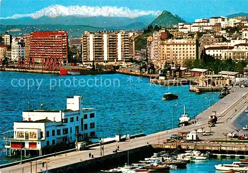 AK / Ansichtskarte Santander Detalle del puerto al fondo los Picos de Europa Santander
